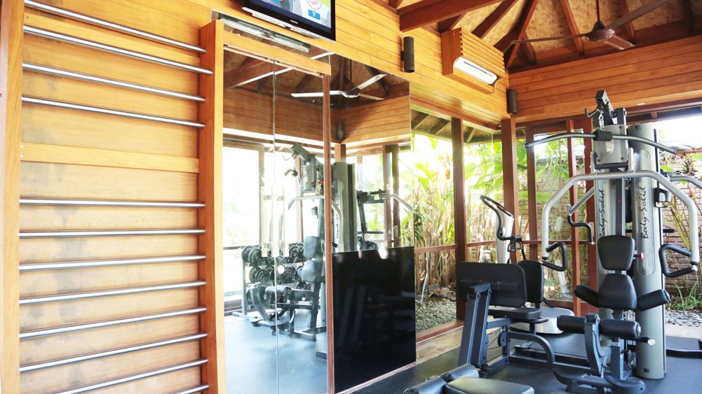 Dea Villas - Inside the gym